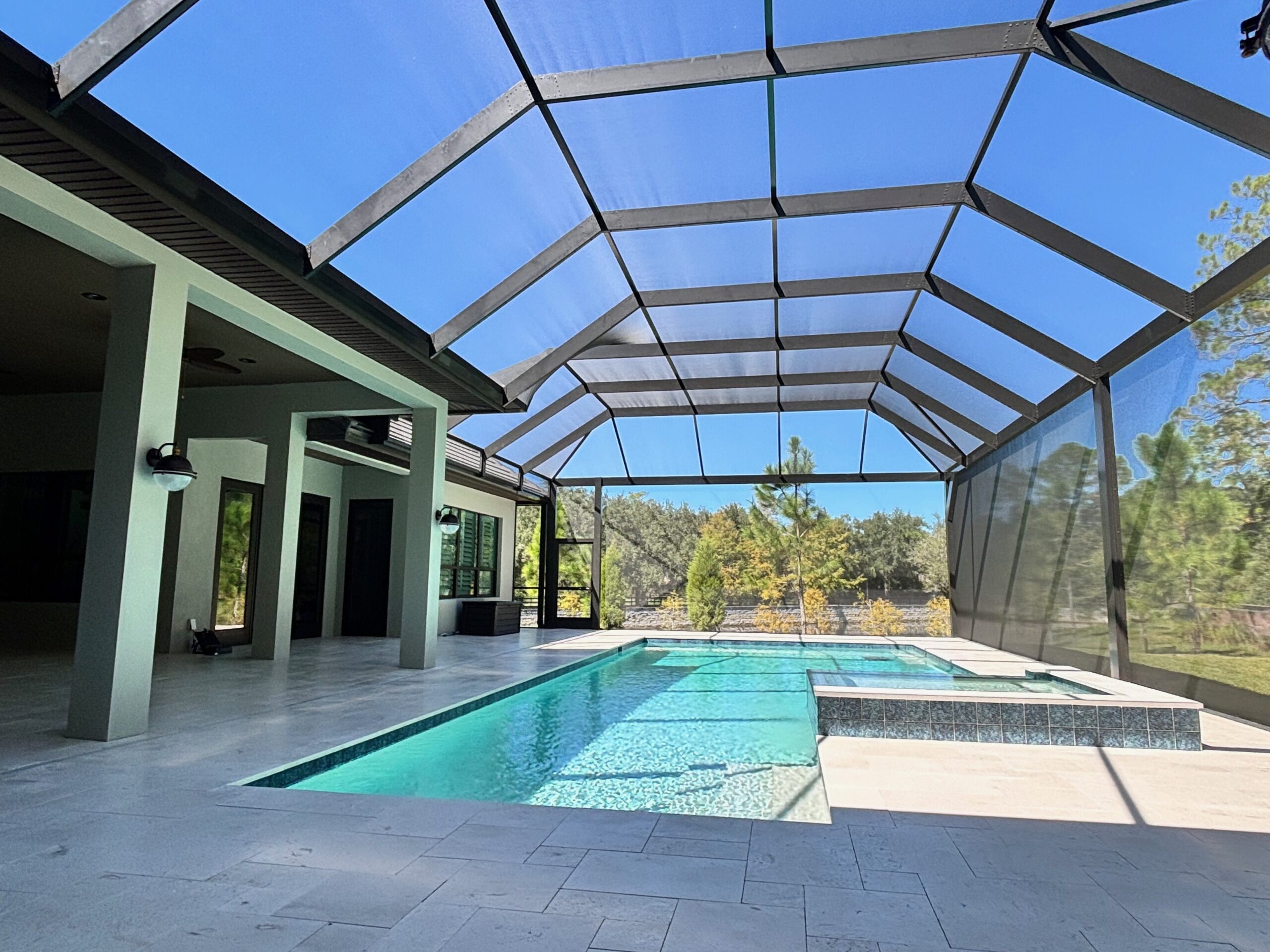 Outdoor Shade Solutions for Pool Enclosures in Palm Harbor Outdoor Shade Solutions for Pool Enclosures in Palm Harbor