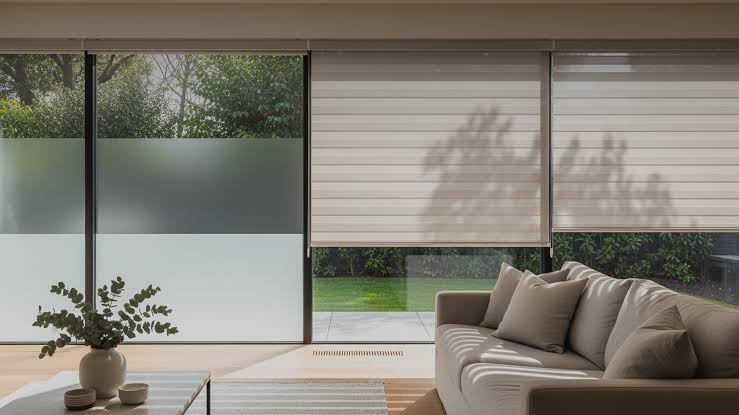 UV-Blocking Window Film vs Traditional Blinds Palm Harbor